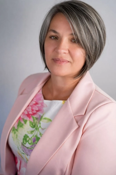 Hattinger Veronika Biaingatlan rózsaszín